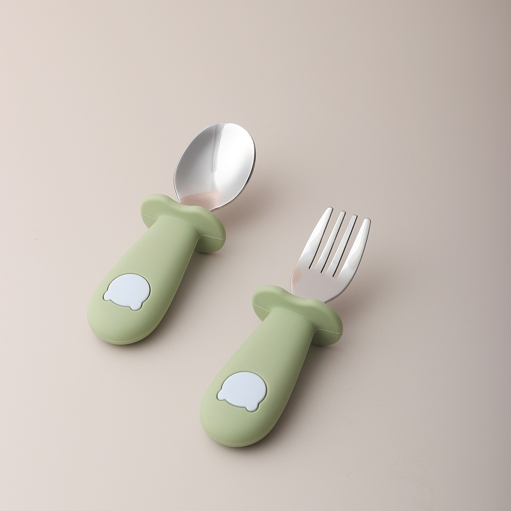 Baby panda shape silicone spoo - Baby Food Feeder บทวิจารณ์และราคา